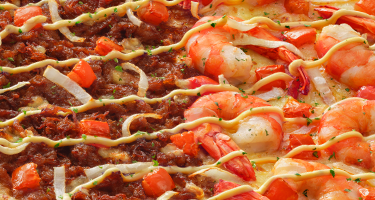 Pizza Tôm & Bò Xốt Parmesan