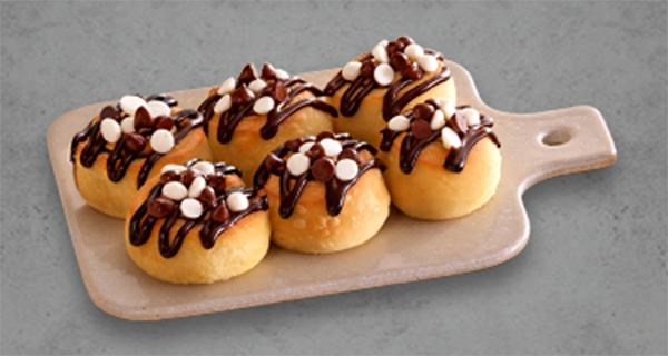 Bánh Cuộn Xốt Socola